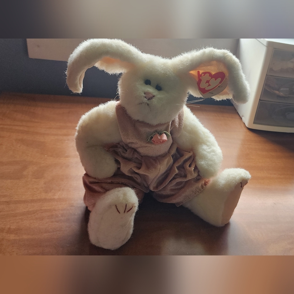 Ty Sara rabbit